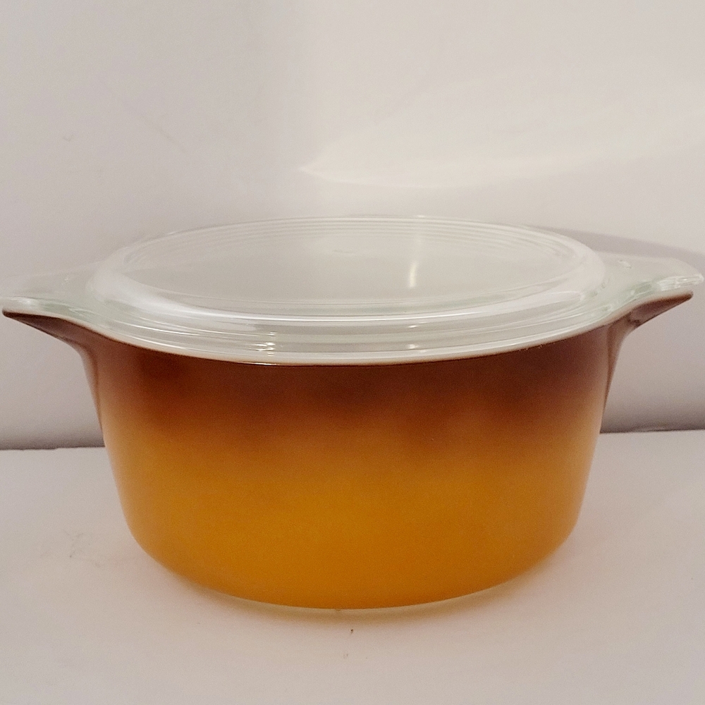 Vintage Pyrex Casserole Dish with Lid Old Orchard Brown Ombre 474 1.5 Quart